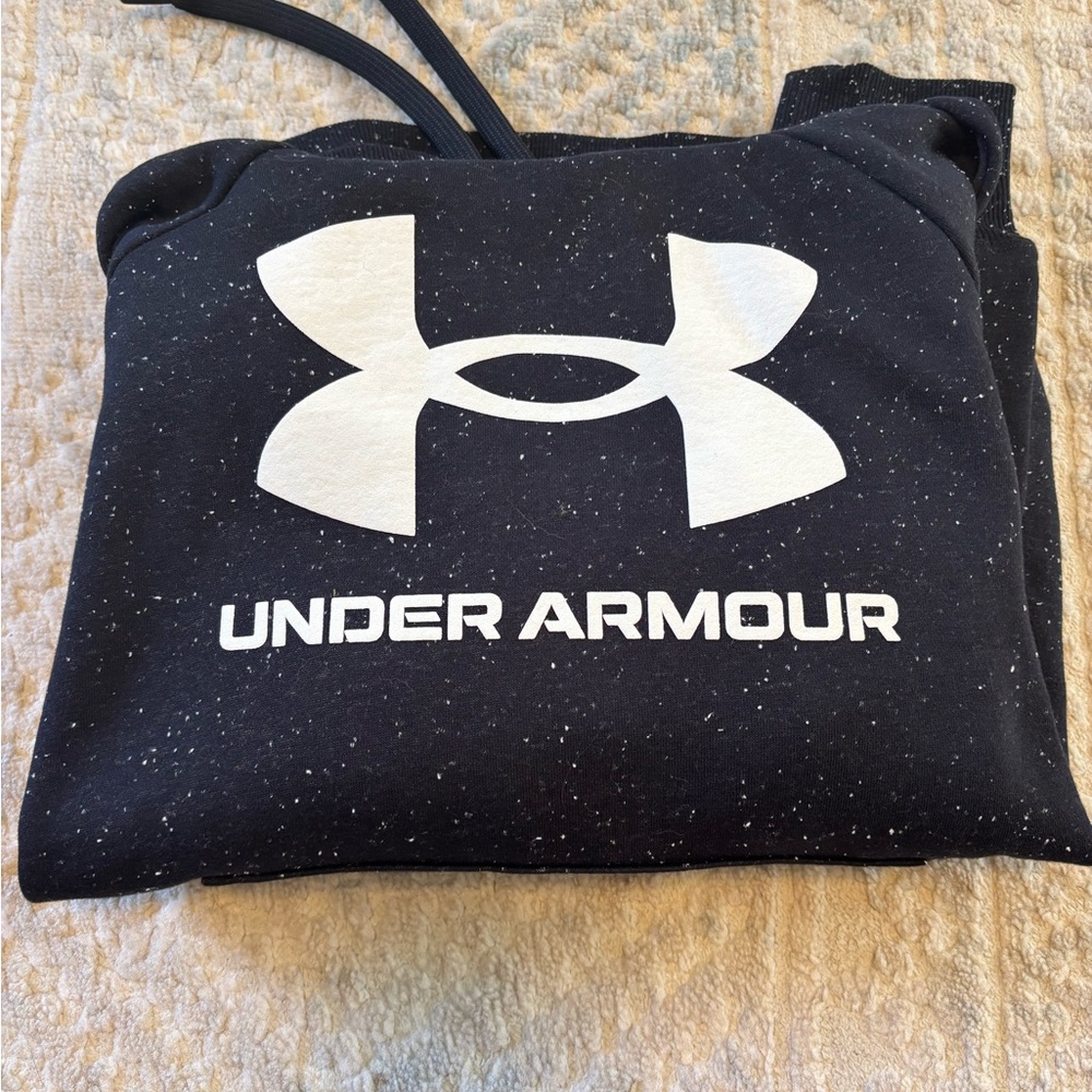 Under Armour Black and White Speckled Sweatshirt